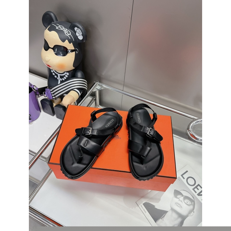 H**mes sandals